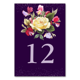 Elegante dunkelviolette gelbe Rosenhochzeit Tischnummer