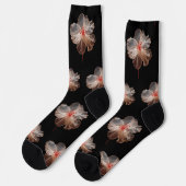 Elegante durchsichtige Blume auf schwarz Socken (Linkes Detail)