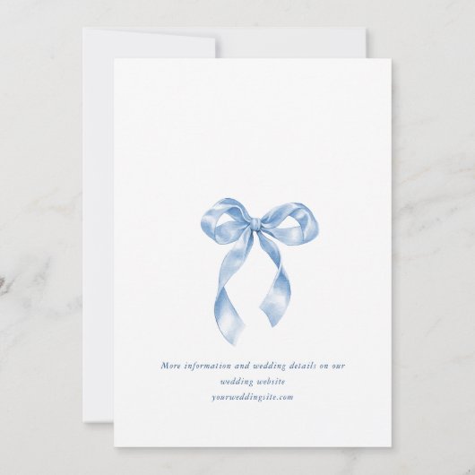 Elegante Dusty Blue Hand Drawn Bow Engagement Part Einladung (Rückseite)