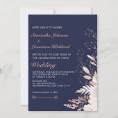 Elegante Dusty Rose White Floral Navy Blue Wedding Einladung (Vorderseite)