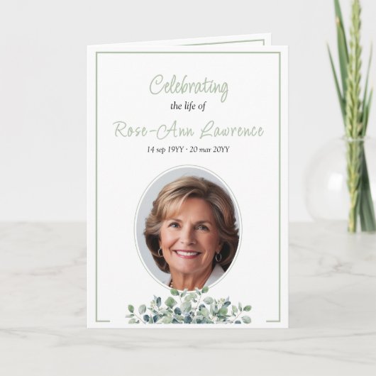 Elegante, einfache Eukalyptus-grüne Beerdigung gef Programm (Vorderseite)