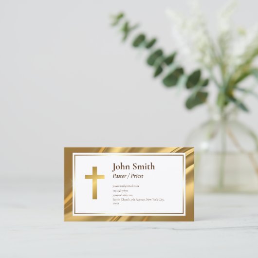 Elegante einfache Gold Pastor Priest Business Card Visitenkarte (Stehend Vorderseite)