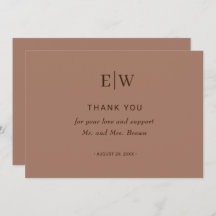 Elegante einfache Mocha-Mousse mit Monogram-Hochze