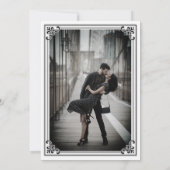 Elegante einfache Schwarz-Weiß-Hochzeit Einladung (Rückseite)