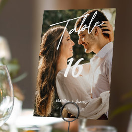 Elegante Einfachheit: Modernes Minimales Foto Hoch Tischnummer