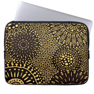 Elegante ethnische Blumen-Laptop-Hülle in Schwarz  Laptopschutzhülle