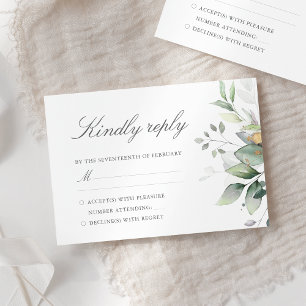 Elegante Eukalyptusblätter Grün Gold Hochzeit RSVP Karte