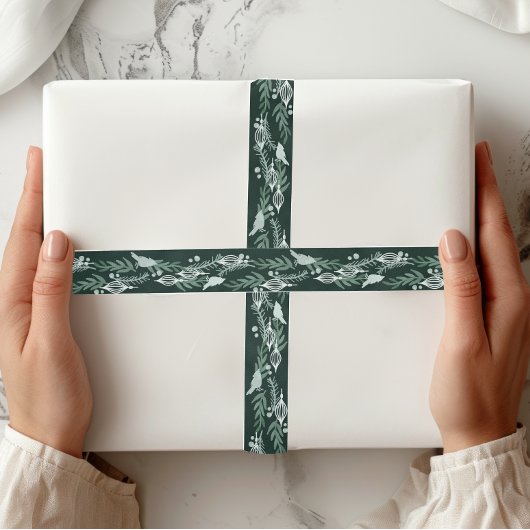 Elegante Evergreen Garland Kardinal Satinband