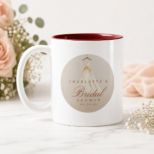 Elegante Fall Brautparty Tasse mit Dress Graphic