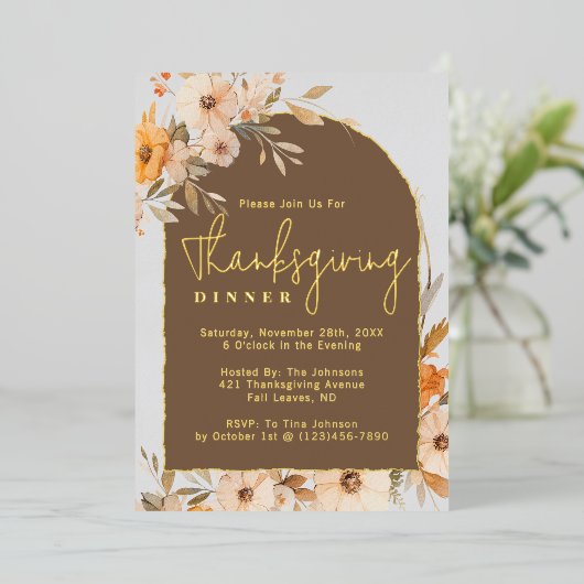 Elegante Fall Floral Erntedank Abendessen Folieneinladung (Stehend vorne)
