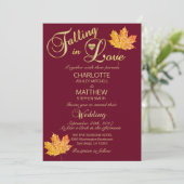 Elegante FALLING in LIEBE Burgund Marsala Wedding Einladung (Stehend Vorderseite)