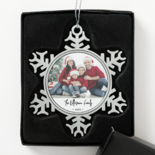 Elegante Familienfoto im Skript-Stil Schneeflocken Zinn-Ornament