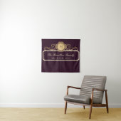 Elegante Family Wiedersehen Gold Monogram Burgundy Wandteppich (Beispiel (Horizontal))