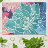 Elegante farbenfrohe Dahlia-Blume auf dunklem Hint Geschirrtuch (Gefaltet)