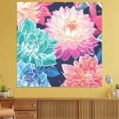 Elegante farbenfrohe Dahlia-Blume auf dunklem Hint Leinwanddruck (Insitu (Wohnzimmer))