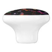 Elegante farbenfrohe Schmetterlinge auf schwarz Keramikknauf (Seitenansicht)