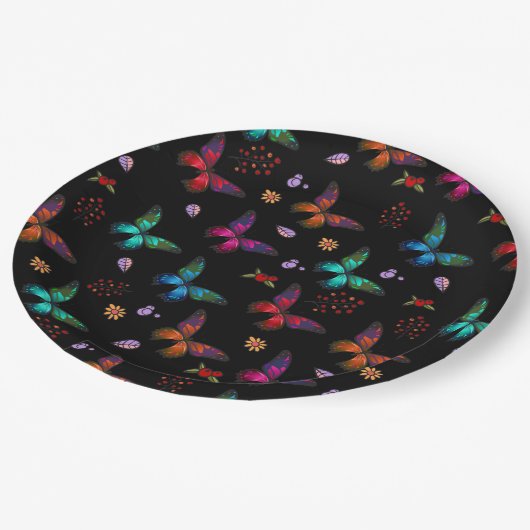 Elegante farbenfrohe Schmetterlinge auf schwarz Pappteller (Schrägansicht)