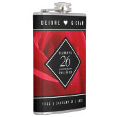 Elegante Feier zum 26. Rose Flachmann (Rechts)