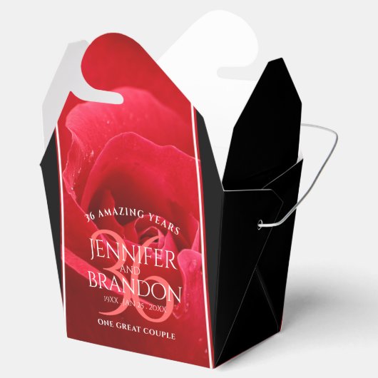 Elegante Feier zum 36. Rose Geschenkschachtel (Geöffnet)