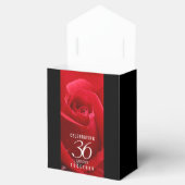 Elegante Feier zum 36. Rose Geschenkschachtel (Geöffnet)