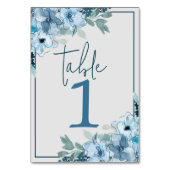 Elegante Floral Dusty Blue Wedding Tischnummer (Vorderseite)