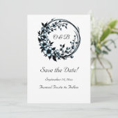 Elegante Floral Monogram Save the Date Karte (Stehend Vorderseite)