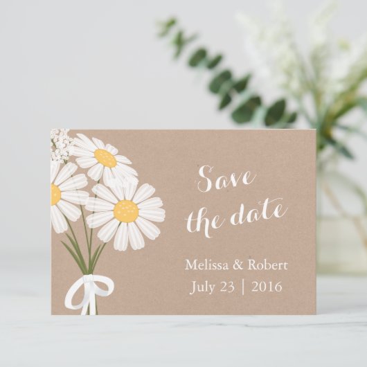 Elegante Floral White Daisies Save the Date Hochze (Stehend Vorderseite)