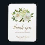 Elegante Floral White Ivory Gold Gastgeschenk Hoch Magnet<br><div class="desc">Eleganter Magnet für die Gastgeschenk Hochzeit mit Aquarellfarben lackierte Blume in neutralen Tönen Elfenbein, Weiß und Champagner sowie ein wenig Grün. Unten ist "Danke für das Feiern mit uns" in einem goldenen Tonskript zusammen mit Ihren Namen und Datum. Diese ausgeklügelten Magnete für Gastgeschenk Hochzeiten sind nützliche Gastgeschenke Hochzeiten und eignen...</div>