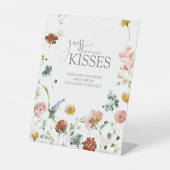 Elegante Floral Wie viele Kisses Brautparty Sockelschild (Vorderseite)