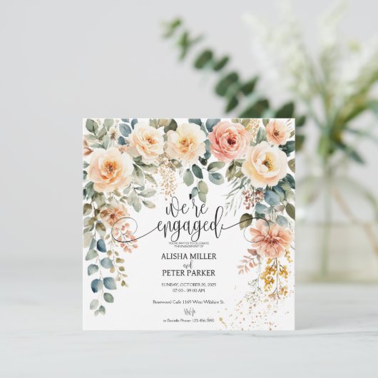 Elegante florale Engagement Party Einladung (Stehend Vorderseite)