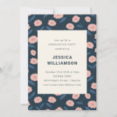 Elegante florale Navy Pink Moderne Graduierungspar Einladung (Vorderseite)
