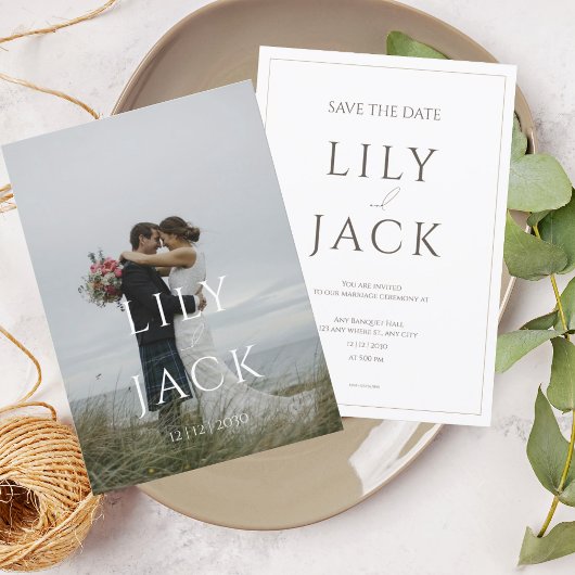 Elegante Fotokarte mit moderner Typografie Einladung