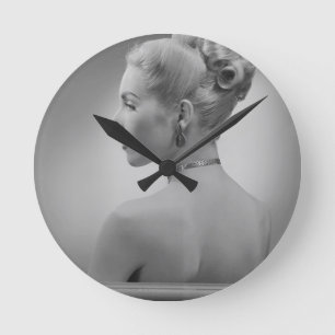 Elegante Frau Runde Wanduhr