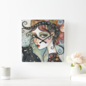 Elegante Frau und Cat Clock Quadratische Wanduhr (Zuhause)