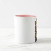 Elegante Frauen, die Kätzchen mit Katzen in der Um Tasse (Zentrum)