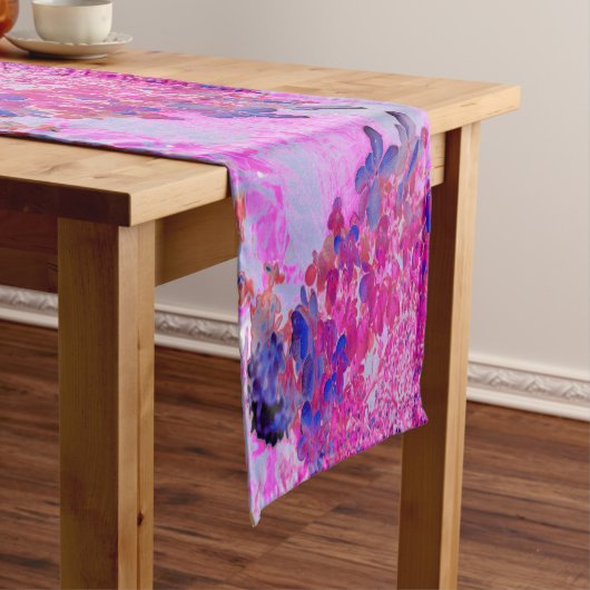 Elegante Fuchsia und dunkelblaue Limelight Hydrang Kurzer Tischläufer (Beispiel)