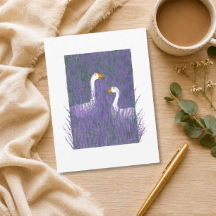 Elegante Gans in einem Lavendelgarten Kunstpostkar Postkarte
