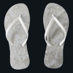 elegante, geistliche, weiße Kristall-Perlenspitze Badesandalen<br><div class="desc">elegante,  geistlich schicke,  weiße Kristall Perlmodeaccessoires. Bridal Spitzenmode Accessoires.</div>