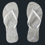 elegante, geistliche, weiße Kristall-Perlenspitze Badesandalen<br><div class="desc">elegante,  geistlich schicke,  weiße Kristall Perlmodeaccessoires. Bridal Spitzenmode Accessoires.</div>