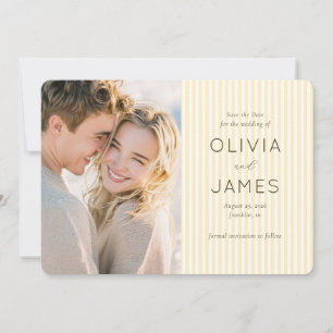 Elegante gelbe Streifen und Kursivschrift Save The Date