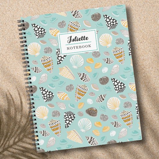 Elegante Gemusterte Muscheln auf Minze Notizblock