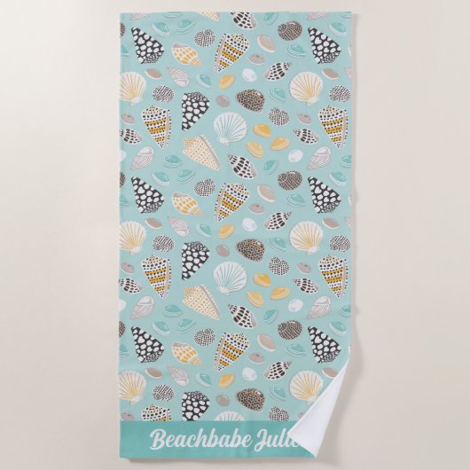 Elegante gemusterte Muscheln auf Minze Strandtuch (Vorderseite)