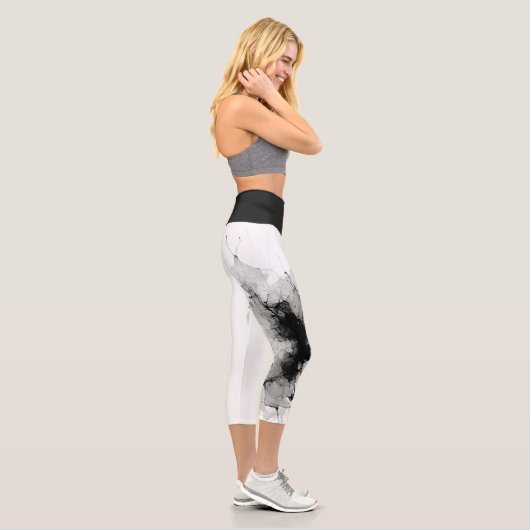 Elegante Geo Yoga Capri Leggings! 🪐 ✨ (Rechts)