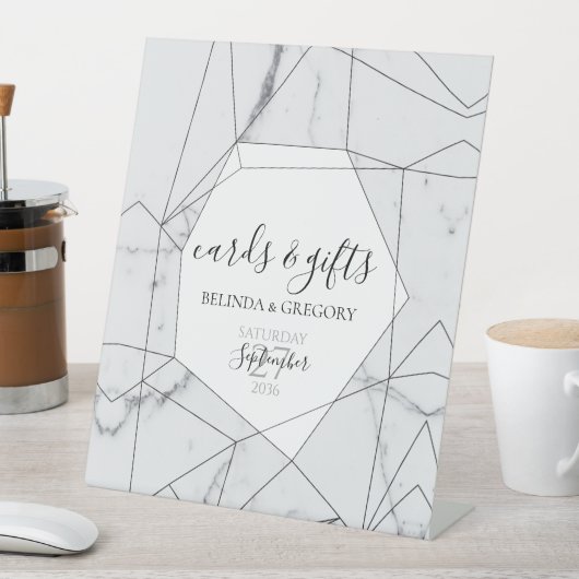 Elegante geometrische Marmorkarten - Geschenke Sockelschild (In Situ)