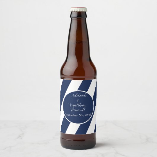 Elegante, gestreifte Hochzeit - Navy Blue, White Bierflaschenetikett (Vorderseite)