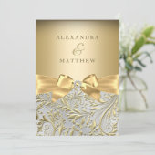 Elegante Gold Bow Golden Leaf Wedding Einladung (Stehend Vorderseite)