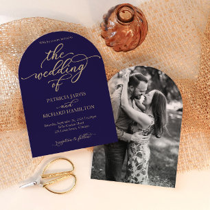 Elegante Gold Calligraphy Navy Blue Wedding Einladung