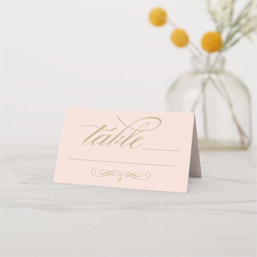 Elegante Gold Calligraphy Script Wedding Table Platzkarte (Vorderseite)