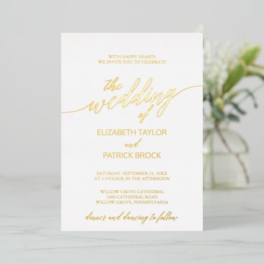 Elegante Gold Foil Calligraphy Wedding Folieneinladung (Stehend vorne)
