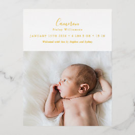 Elegante Gold Foil Script Foto Geburtsankündigung Folie Einladungspostkarte